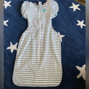 NWOT Love to Dream swaddle up size Medium